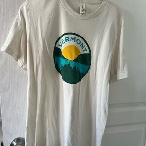 Vermont Graphic Tee - Cream